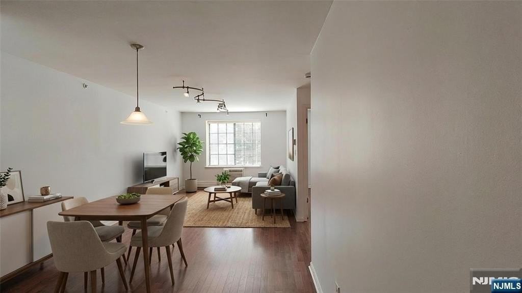 1412 Faulkner Ct - Photo 7 of 14