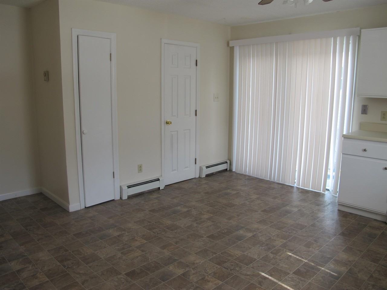 213 Prospect St - Photo 3 of 16