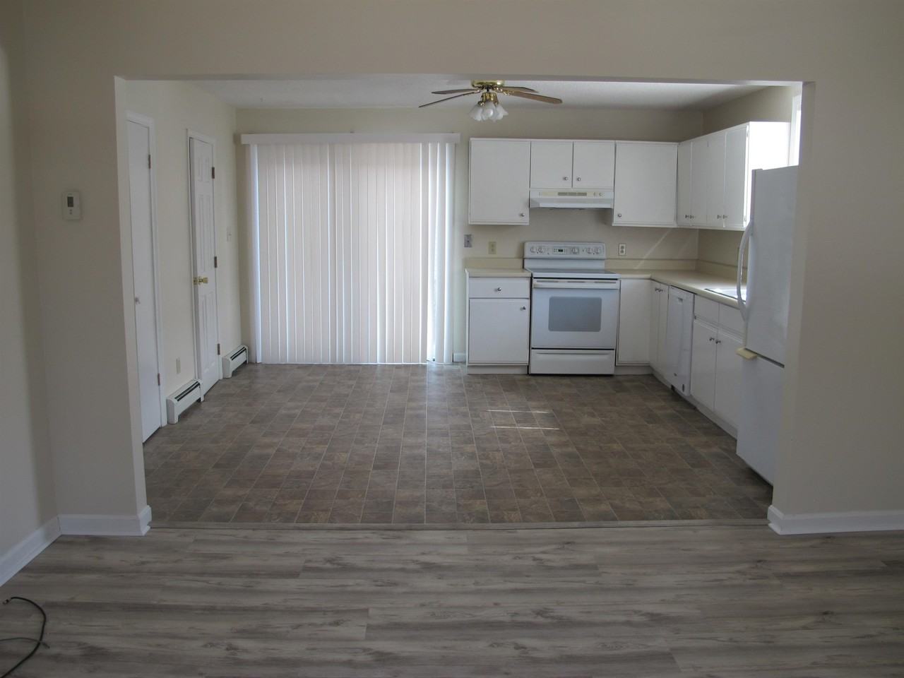 213 Prospect St - Photo 5 of 16