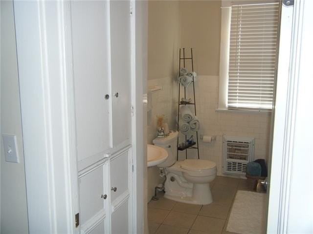 2436 State St - Photo 6 of 11