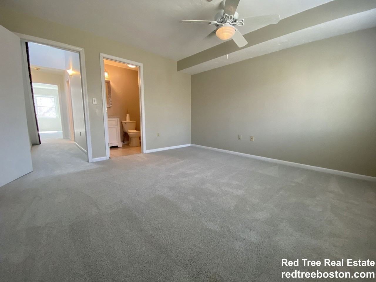 1400 Lagrange St - Photo 4 of 8