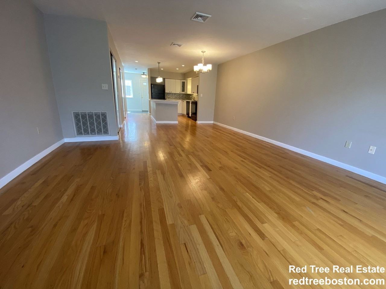 1400 Lagrange St - Photo 6 of 8