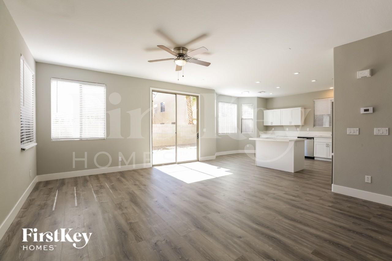 8993 Dorrell Ln - Photo 2 of 19