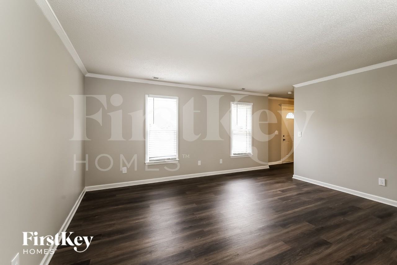 4202 Hounds Run Dr - Photo 2 of 19