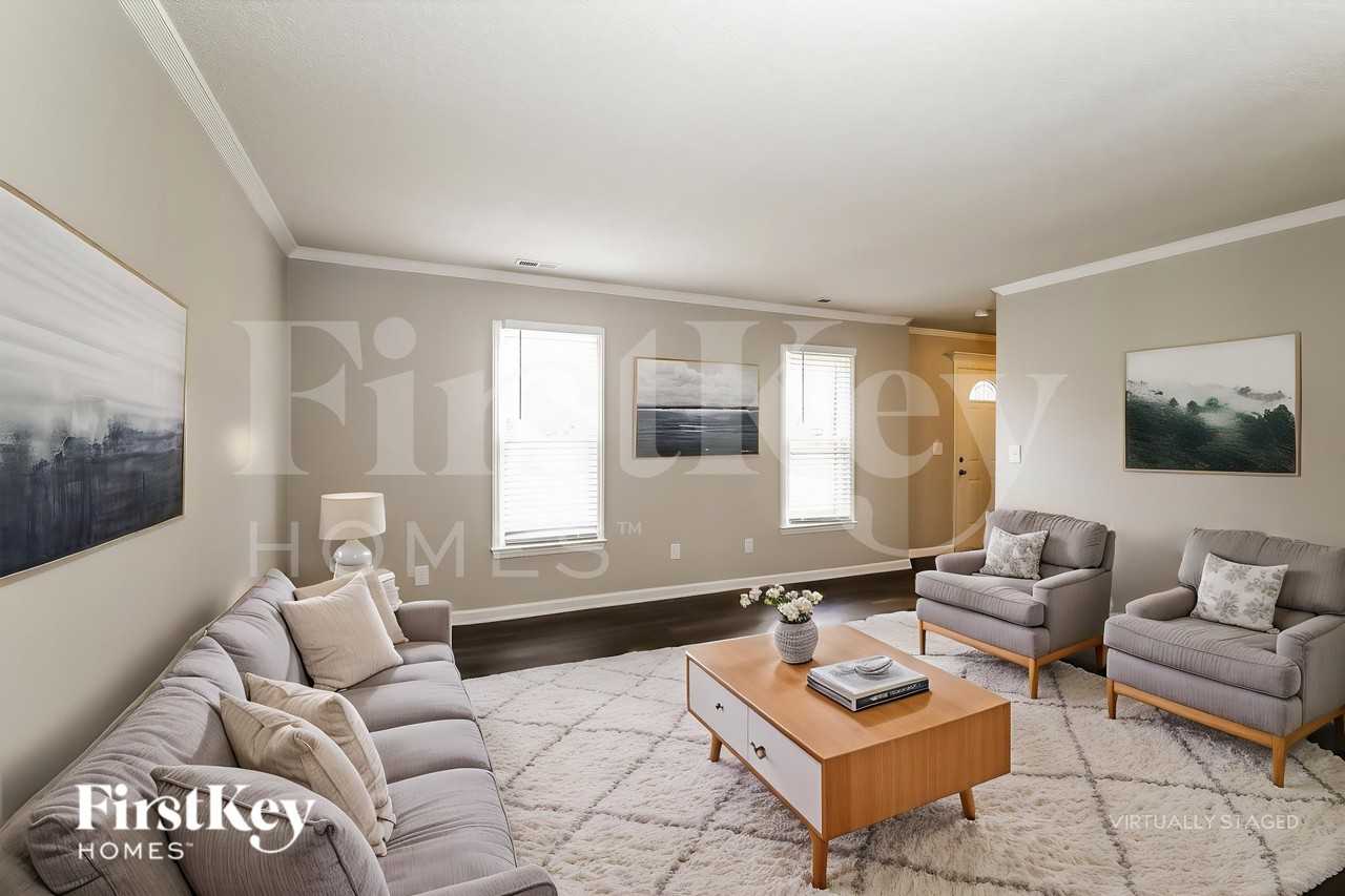 4202 Hounds Run Dr - Photo 3 of 19