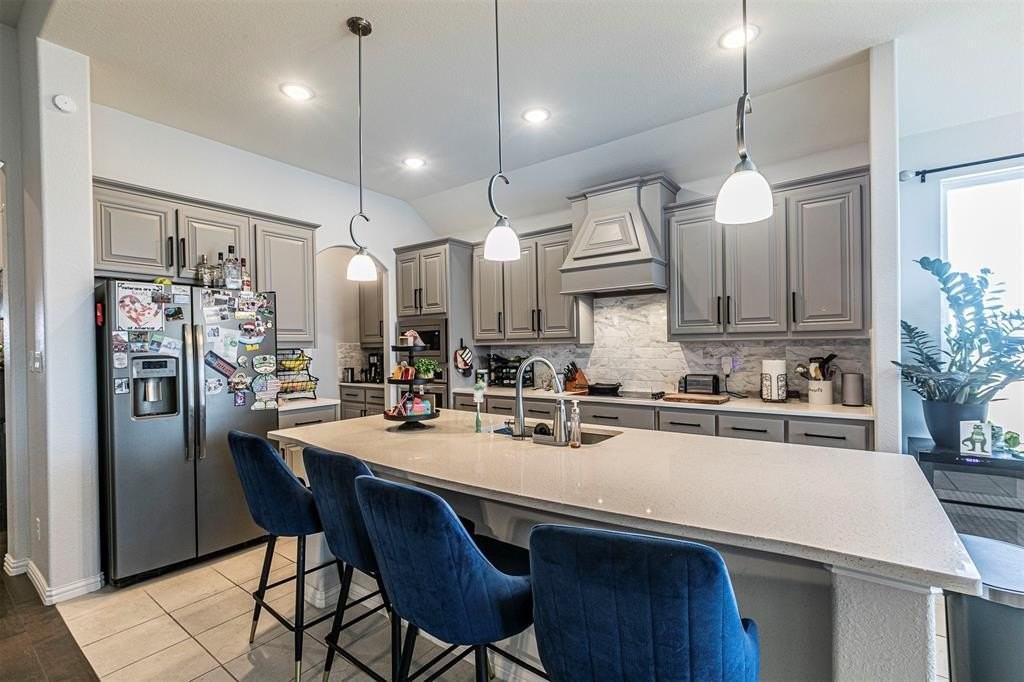 1084 Flagstone Dr - Photo 6 of 40