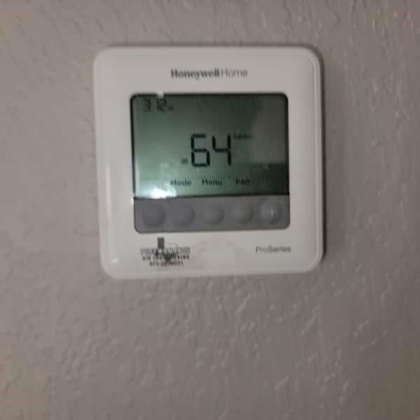 200 E Crockett St - Photo 6 of 14