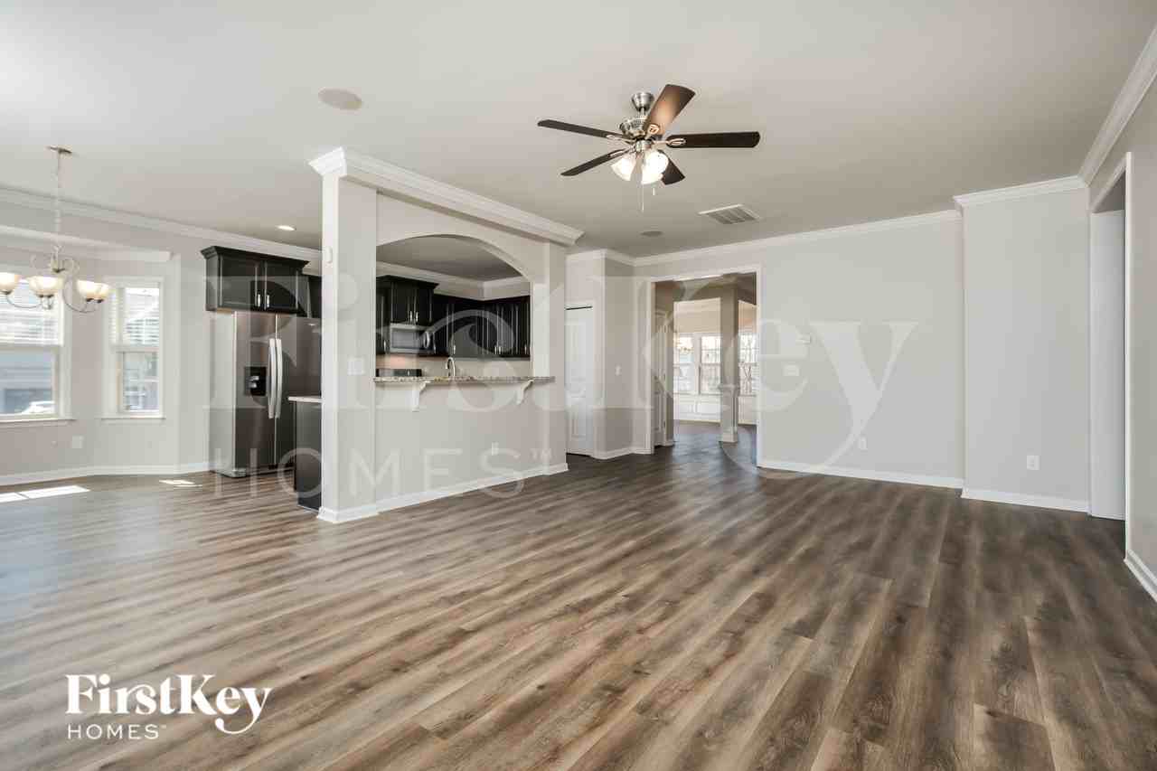 5105 Sleepy Falls Run - Photo 4 of 19