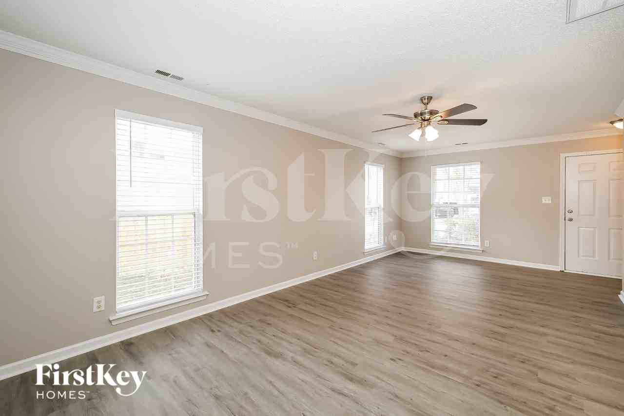 3007 Wyntree Ct - Photo 2 of 19