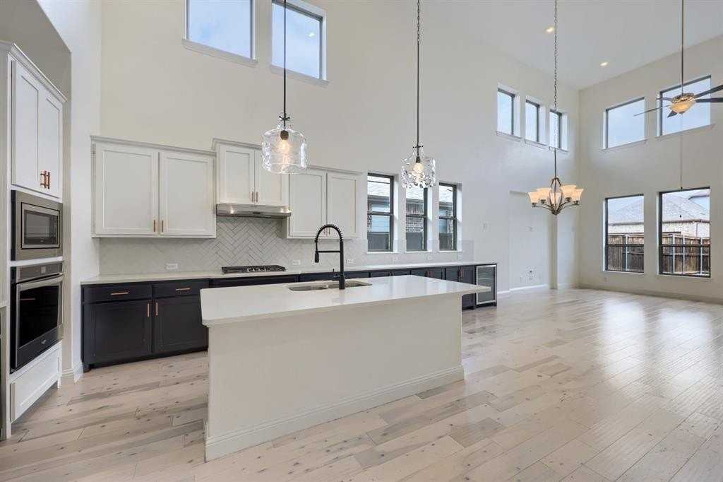 1411 Huntsman Ridge Ln - Photo 6 of 17