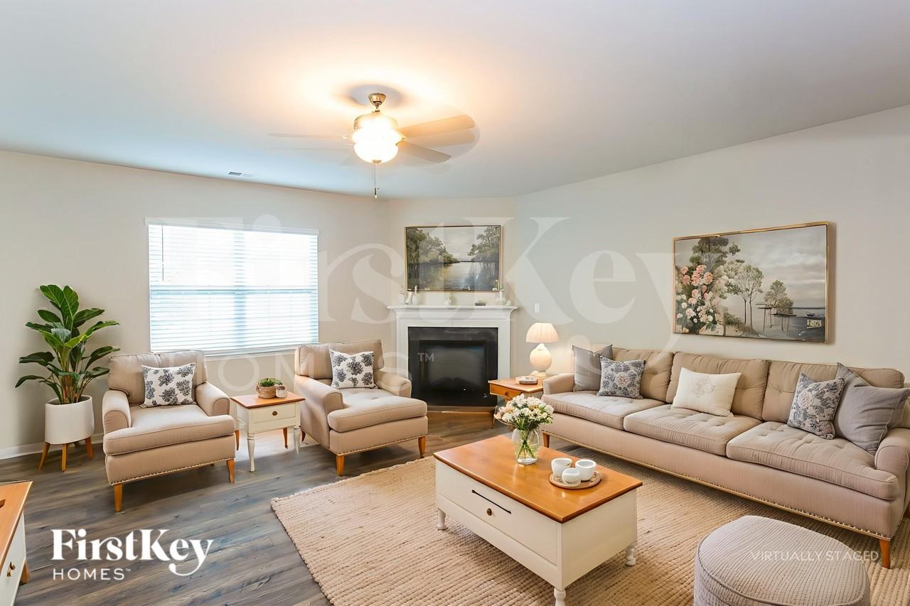 711 Saddlebred Ln - Photo 5 of 19