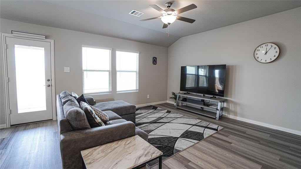 775 Moonlight Pl - Photo 7 of 29