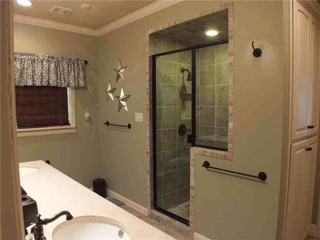 3241 Cockrell Ave - Photo 6 of 8