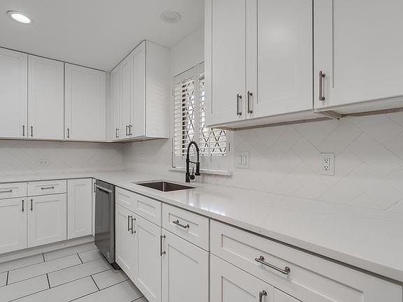 9922 Hickory Xing - Photo 4 of 32