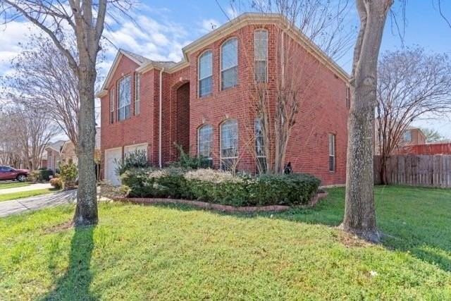 3015 Honey Locust Dr - Photo 3 of 23