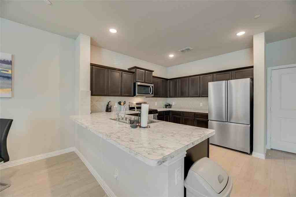 3028 Willow Wood Ct - Photo 7 of 25