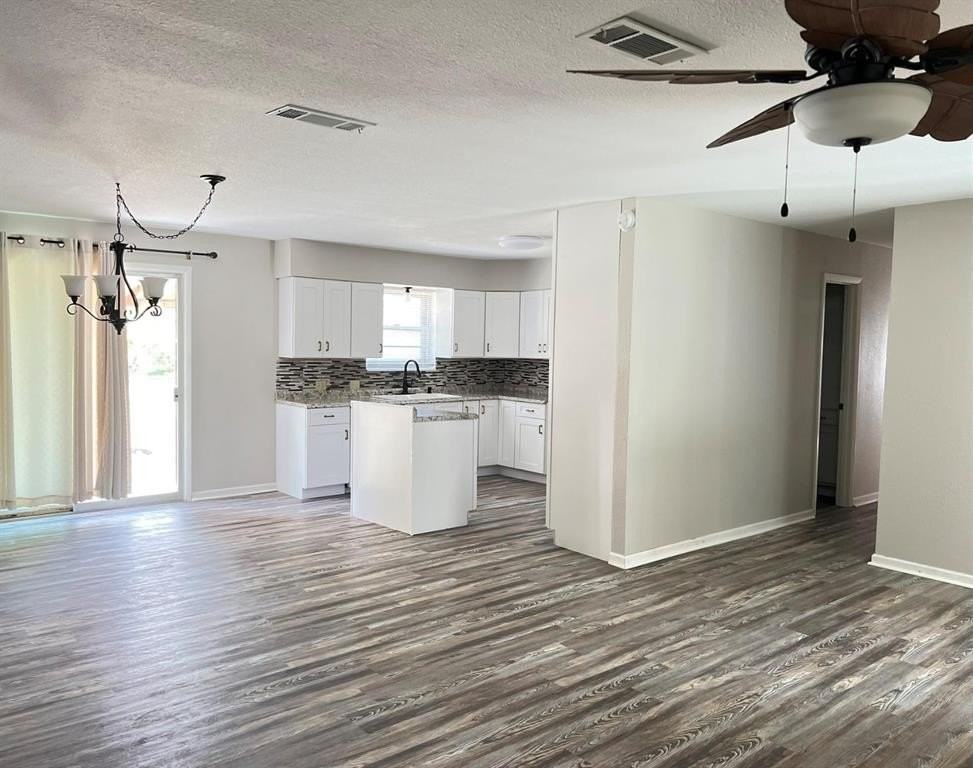 209 Red Bird Ln - Photo 6 of 22