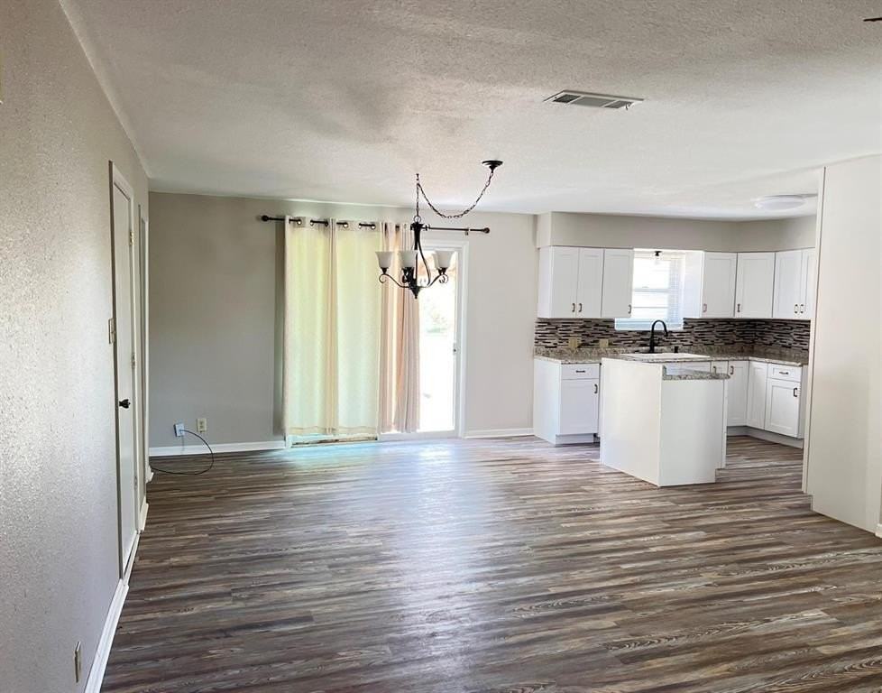 209 Red Bird Ln - Photo 7 of 22