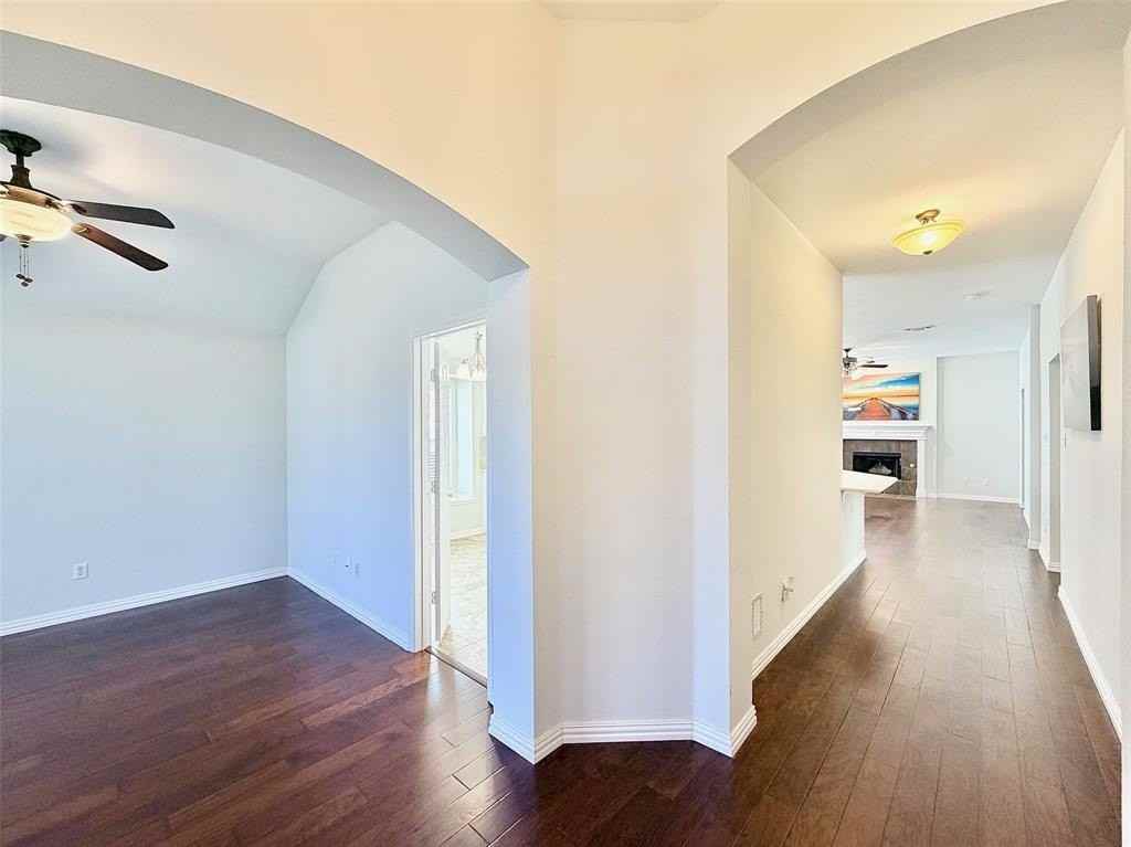 2913 Dover Dr - Photo 5 of 28