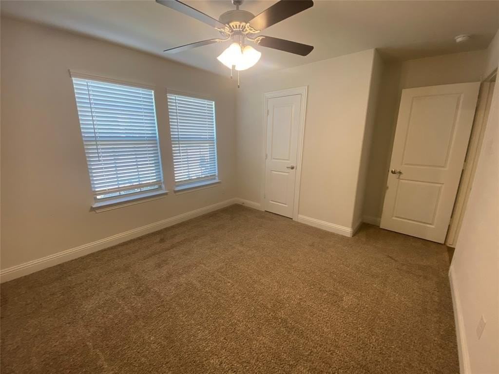 4005 Waterford Dr - Photo 5 of 37