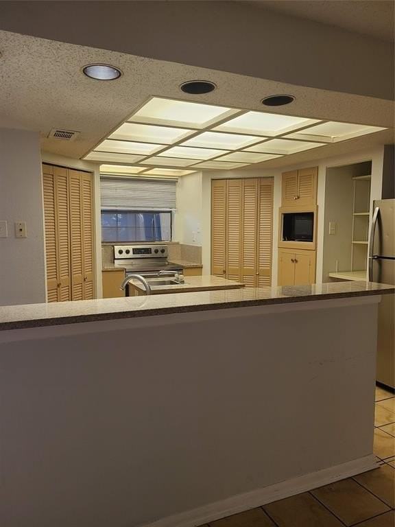 305 Centennial Blvd - Photo 5 of 28