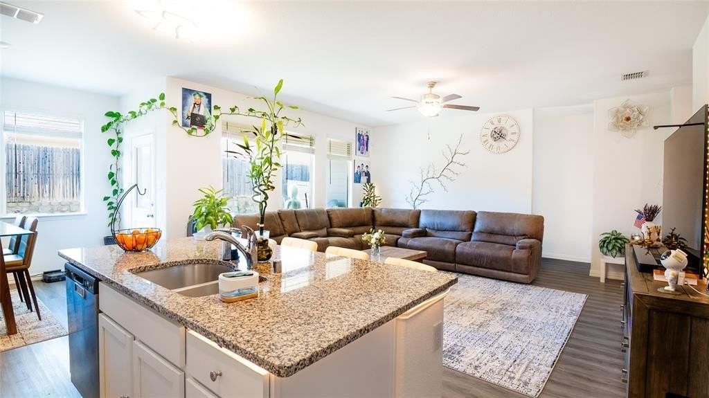 14813 Dusty Boot Trl - Photo 7 of 33