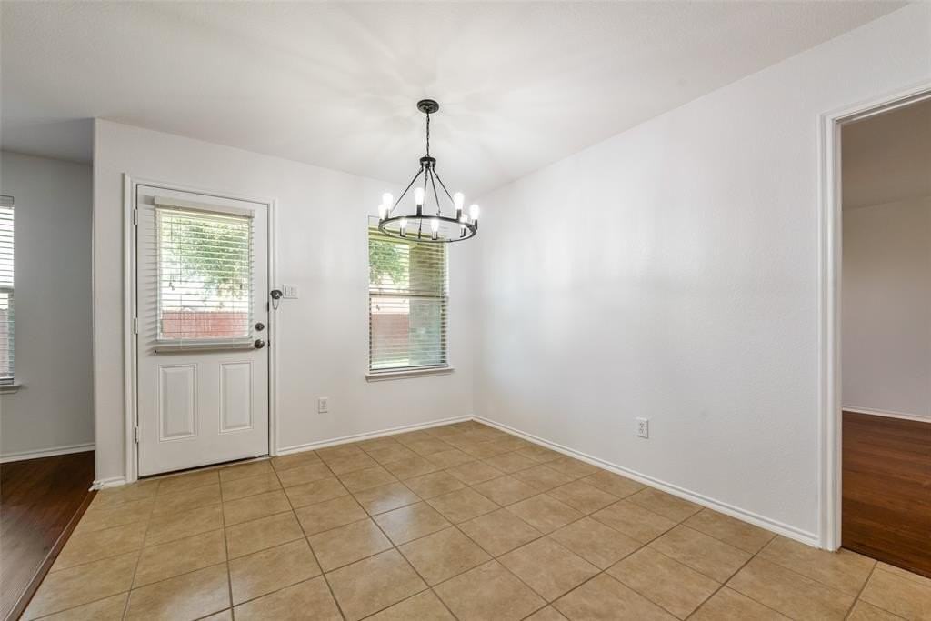 3545 Carriage Ave - Photo 3 of 4