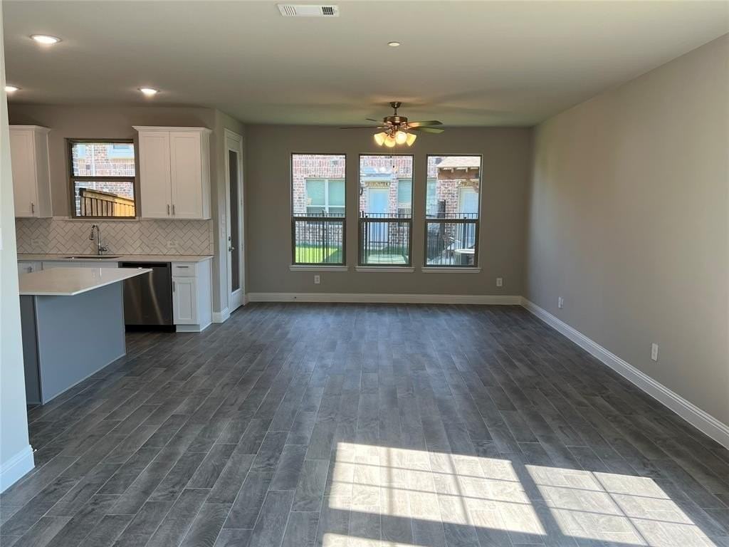 521 Sequoia St - Photo 3 of 27