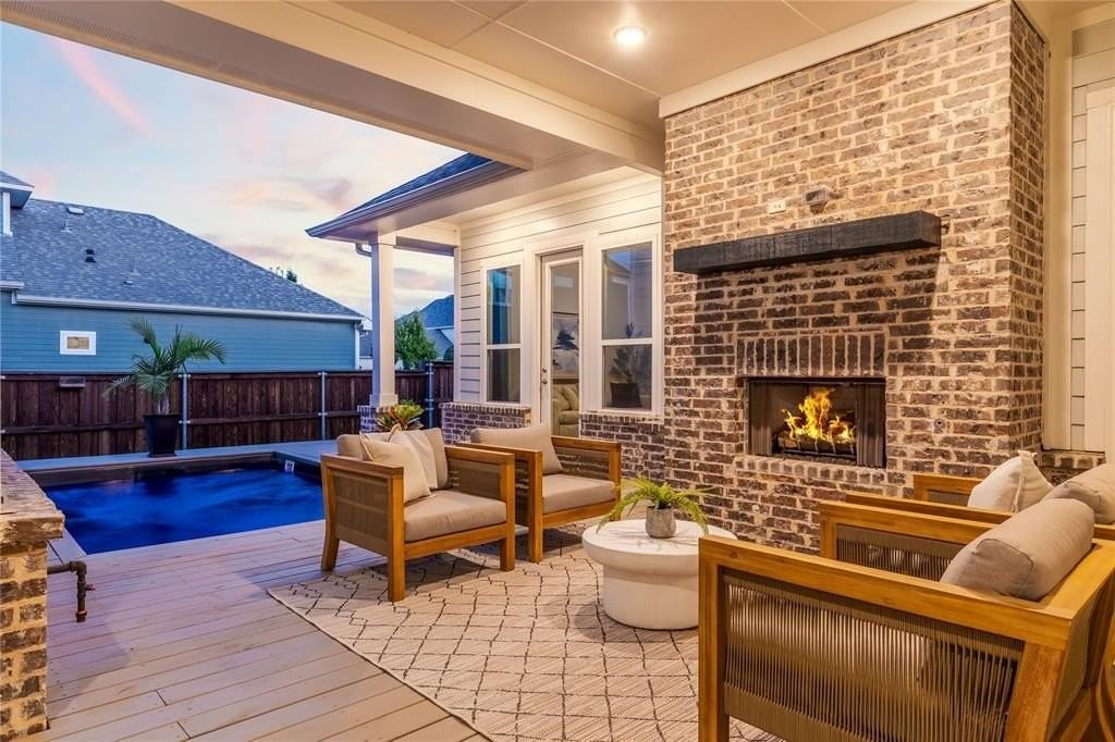 7409 Cormac St - Photo 2 of 40