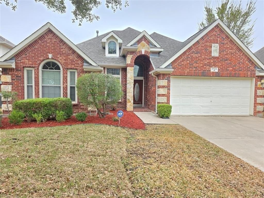 9729 Stripling Dr - Photo 2 of 40