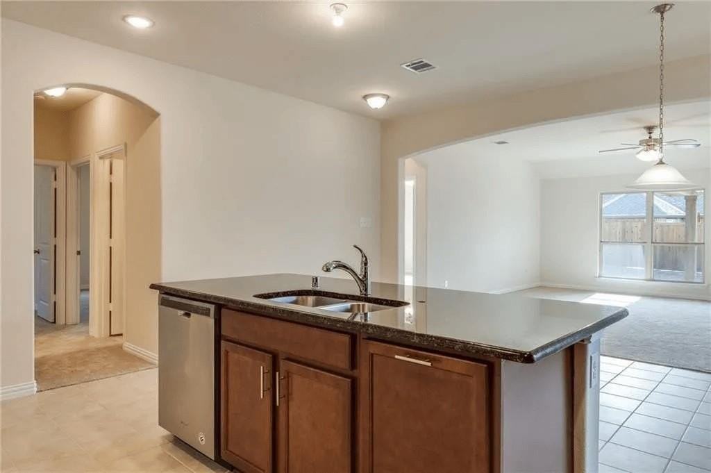 6220 Sutton Fields Trl - Photo 6 of 9