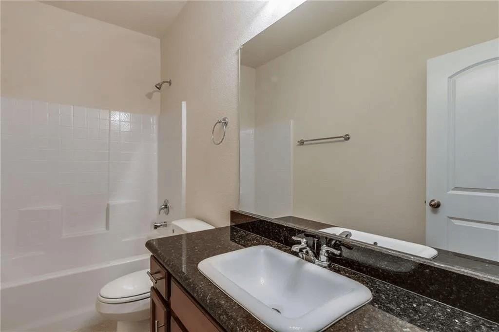 6220 Sutton Fields Trl - Photo 7 of 9