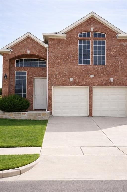 8108 Locust St - Photo 2 of 14