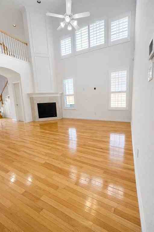 8108 Locust St - Photo 3 of 14