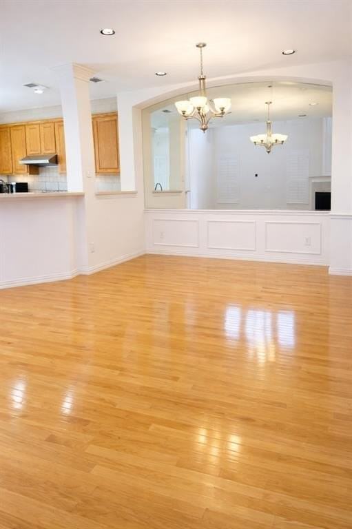 8108 Locust St - Photo 5 of 14