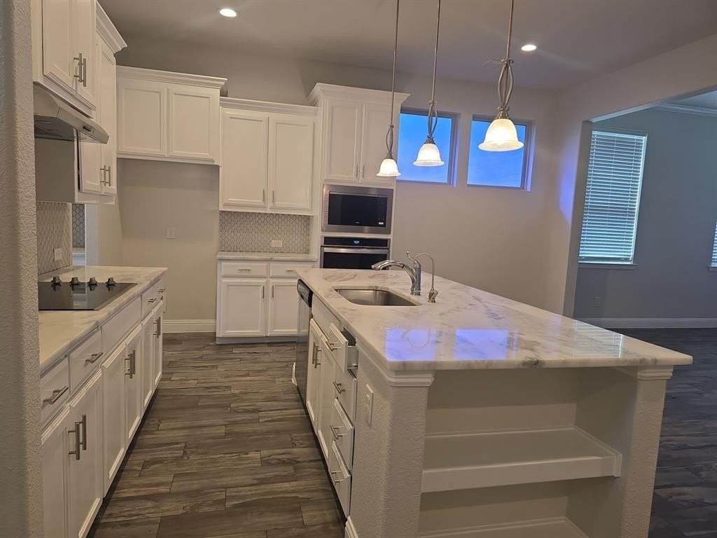 1710 Dale Ln - Photo 5 of 16