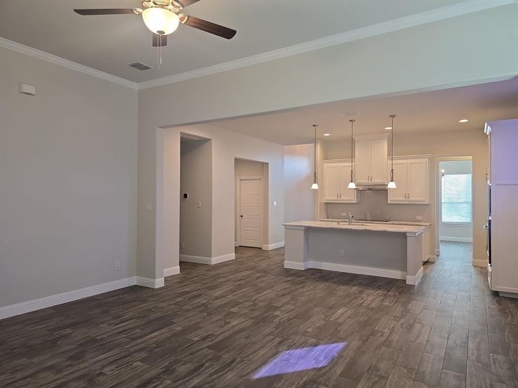 1710 Dale Ln - Photo 7 of 16