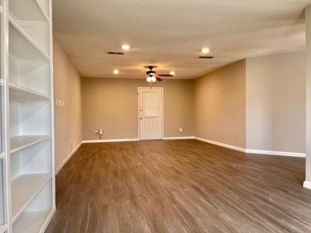 204 Honey Bee Dr #206 - Photo 4 of 22