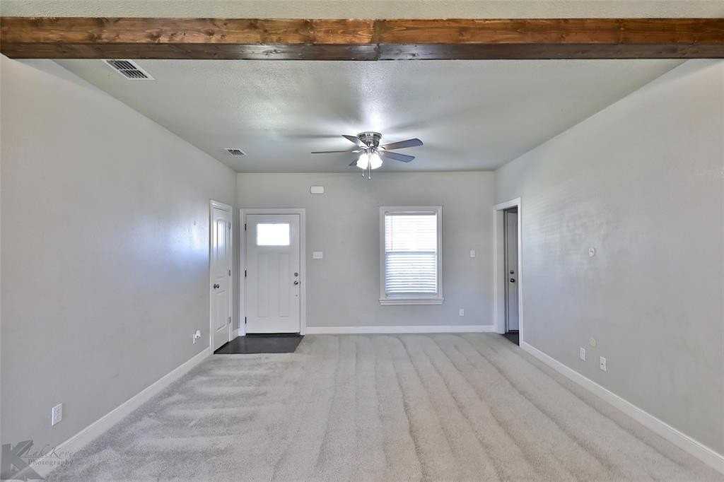 802 Kelley Ln - Photo 4 of 21