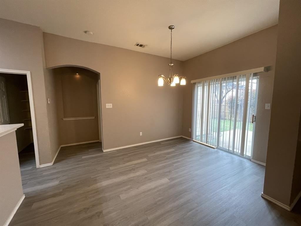 2709 Logan Dr - Photo 6 of 16