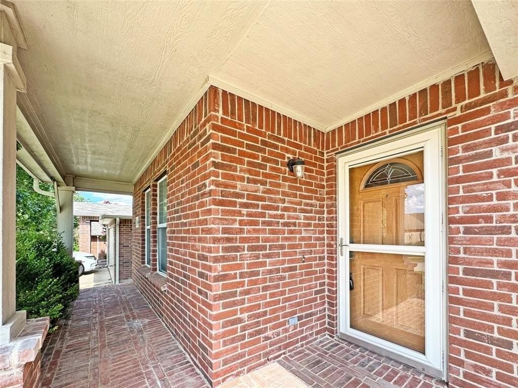 9831 Dartmouth Dr - Photo 2 of 31