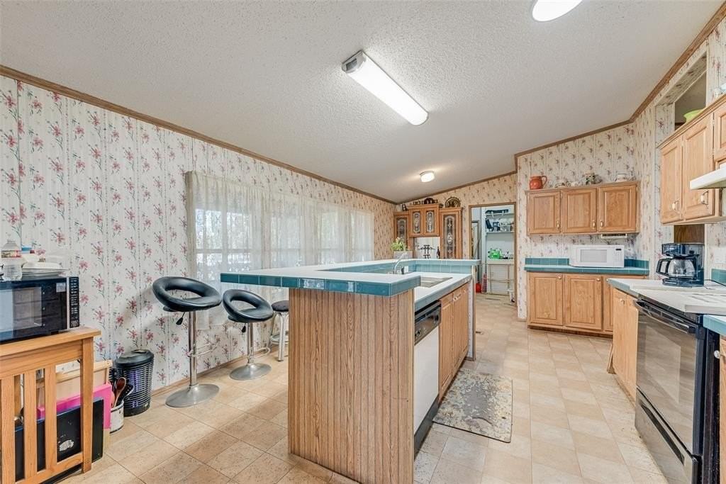 130 Meadowview Ln - Photo 5 of 9