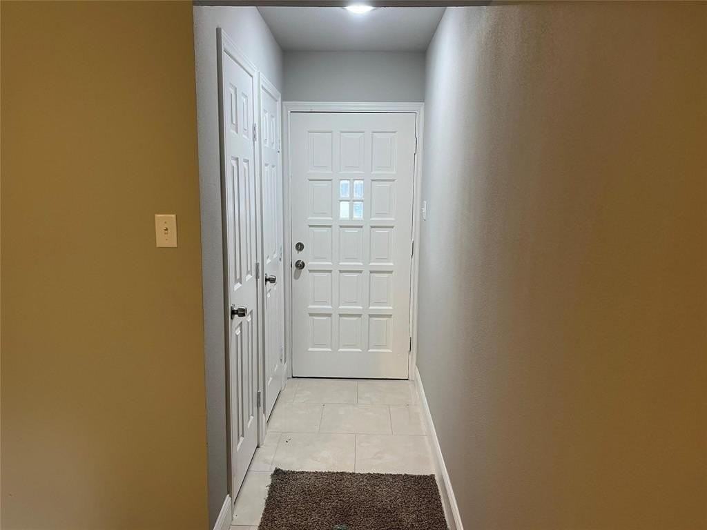 2501 Bent Tree Ln - Photo 3 of 13