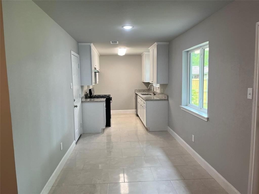 2501 Bent Tree Ln - Photo 7 of 13