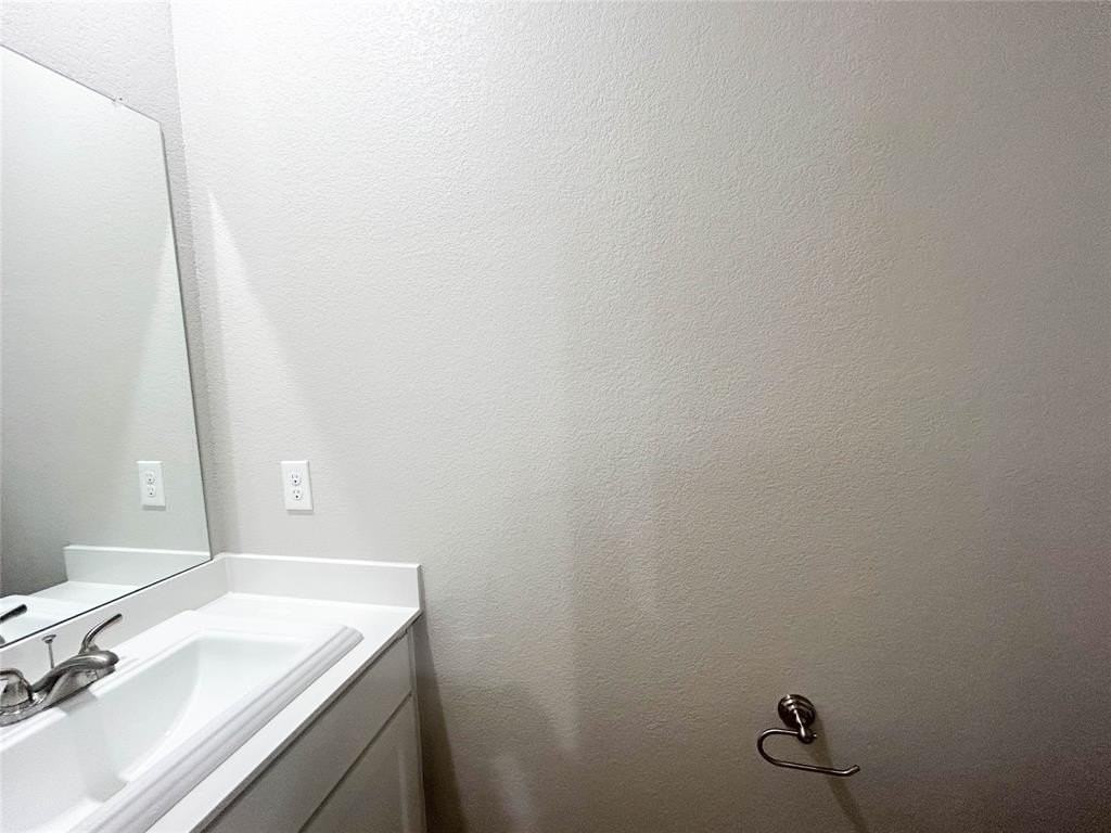 2120 Dena Dr - Photo 4 of 19