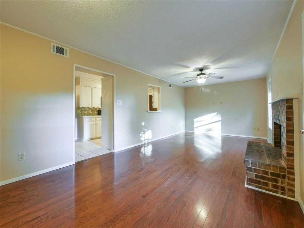 2113 Fleur De Lis Ct - Photo 6 of 25