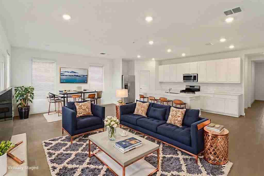 1016 Flameleaf Dr - Photo 6 of 15