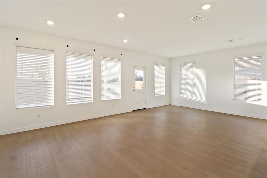 1016 Flameleaf Dr - Photo 7 of 15