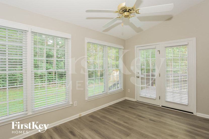 4520 Candalon Way - Photo 6 of 15