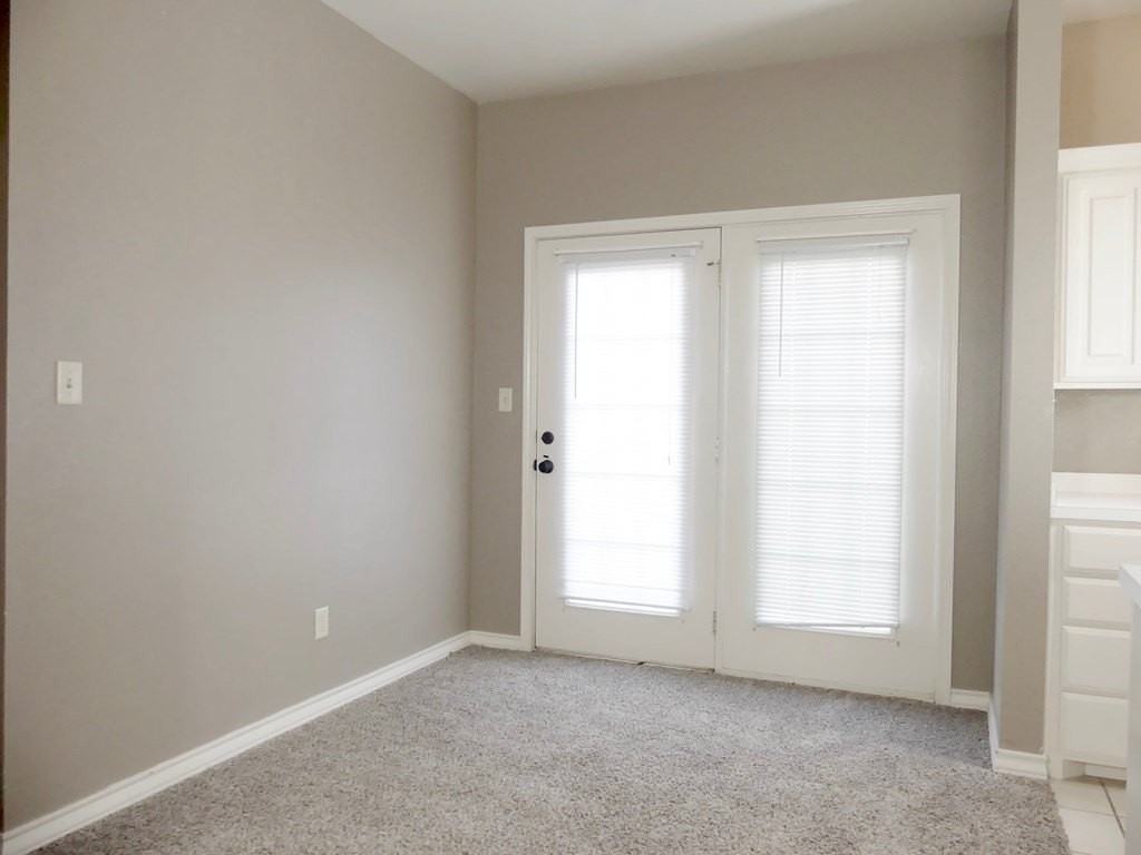 1103B 1103 B SW 2nd St unit: B - Photo 6 of 13